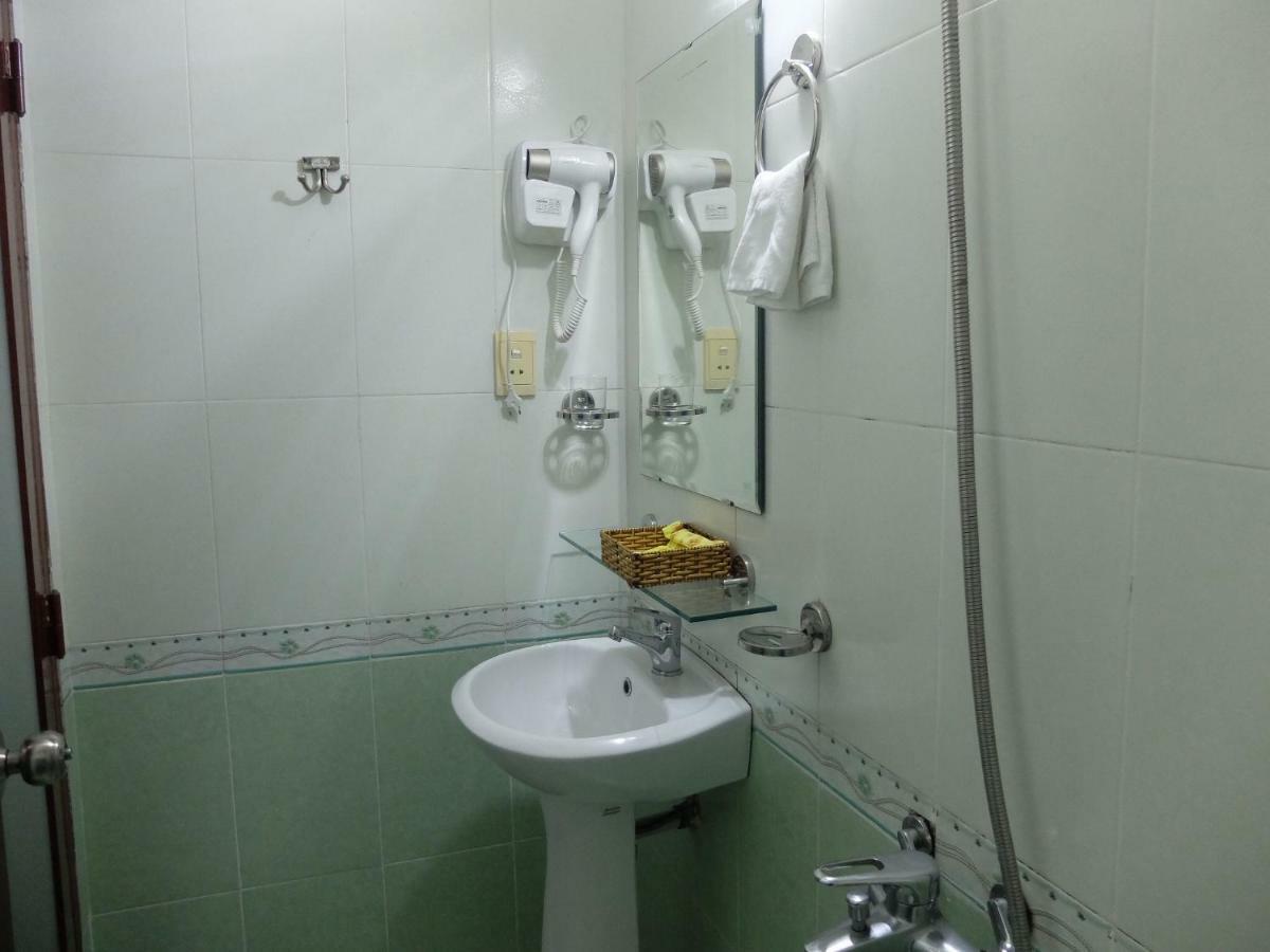Ngoc Linh Hotel Ho Chi Minh City Exterior photo